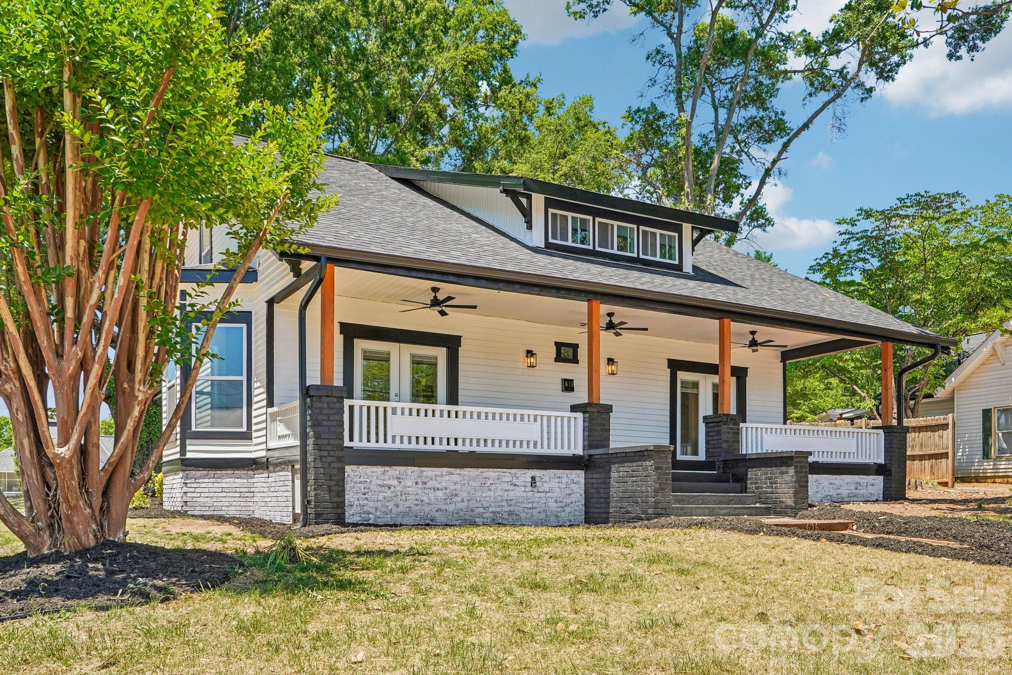 616 14th Street SW, Hickory, NC. property listing photo