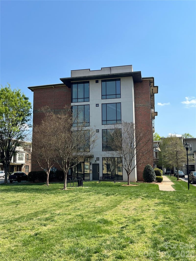 3269 Noda Boulevard, Charlotte, NC - 1 bed, 1 bath, 575 sqft - $239,900