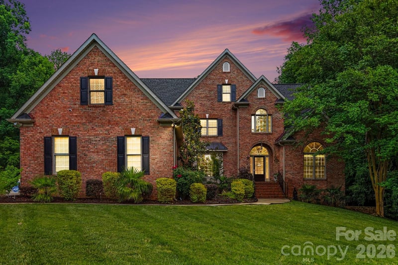 1009 Medinah Court, Waxhaw, NC - 5 beds, 4.5 baths, 5,312 sqft - $1,299,000