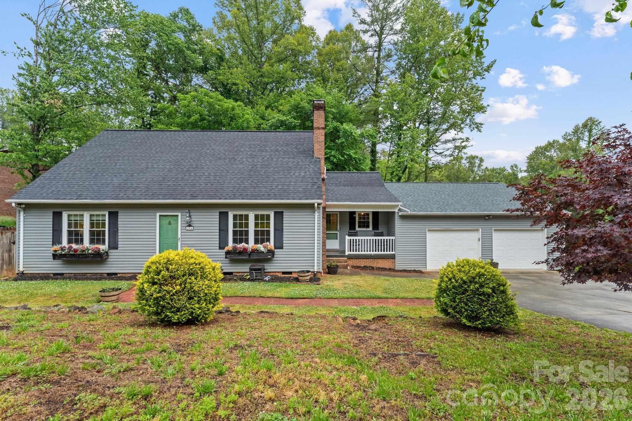 1014 Bramblewood Court NE, Lenoir, NC. property listing photo