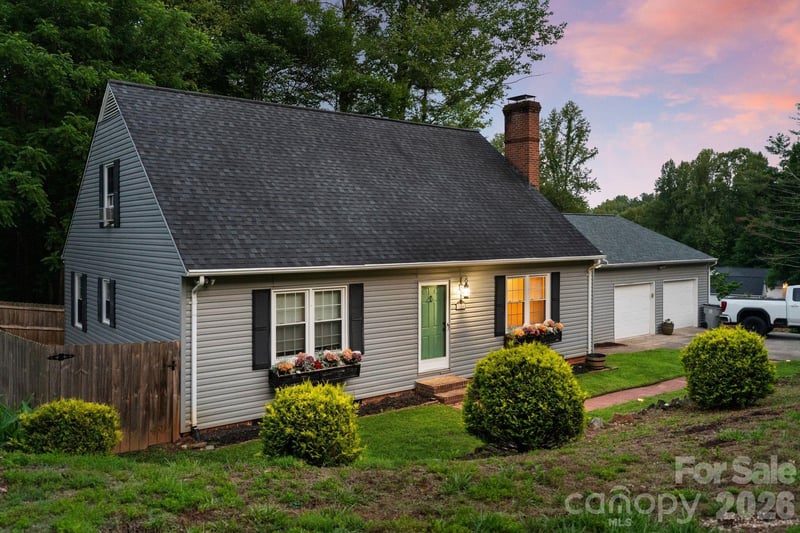 1014 Bramblewood Court NE, Lenoir, NC - 4 beds, 2.5 baths, 2,280 sqft - $419,999