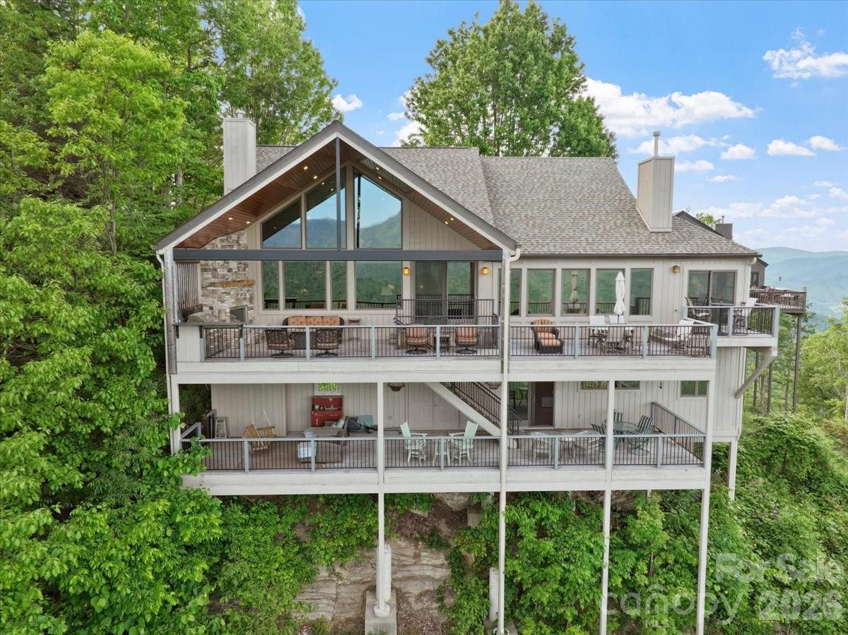 373 Rhododendron Lane, Burnsville, NC. property listing photo