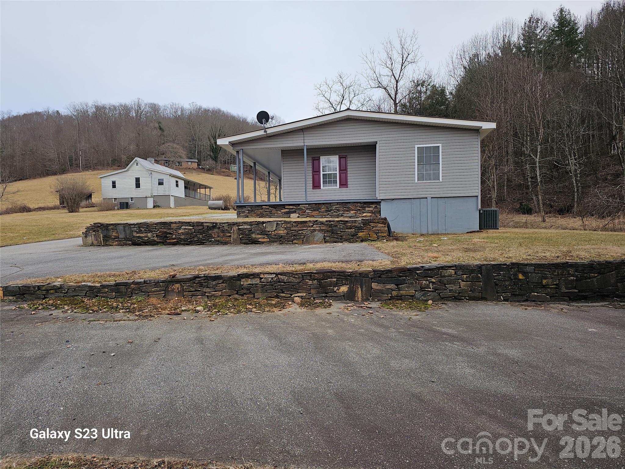 656 Water Street, Bakersville, NC. property listing photo