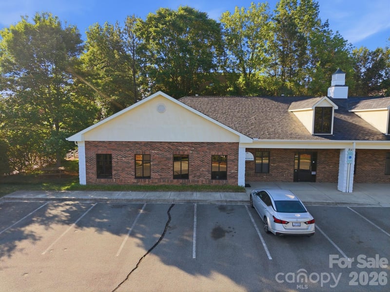 2120 Crown Centre Drive Apt 100, Charlotte, NC -  - $439,000