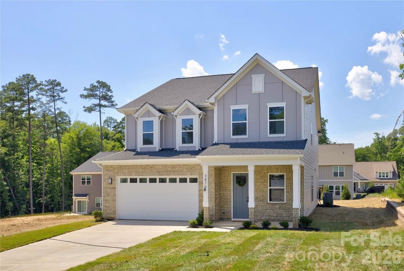 3875 12th Street Court NE, Hickory, NC - 5 beds, 3.5 baths, 3,283 sqft - $525,000