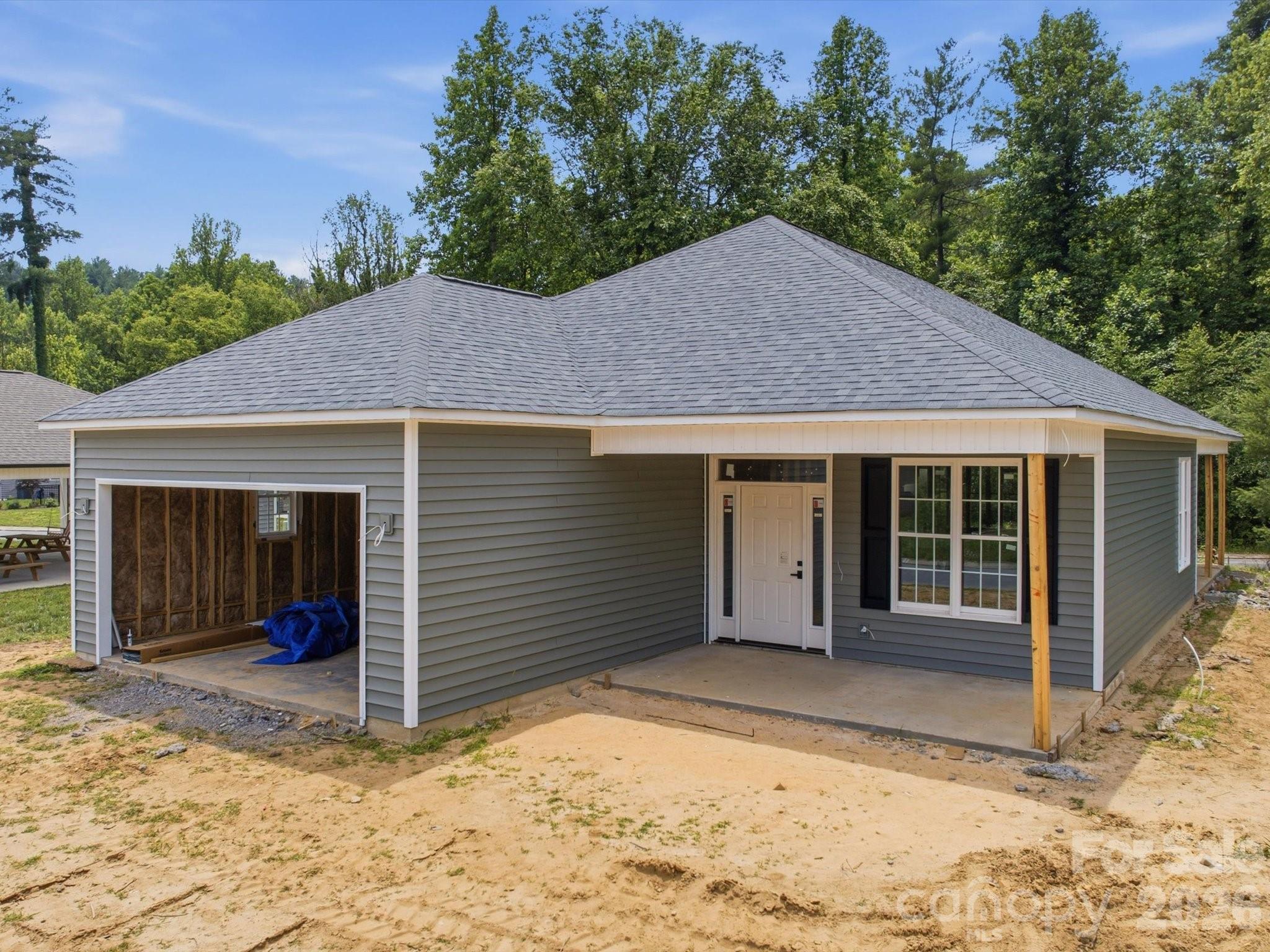 212 Eagle Landing Apt 28, Morganton, NC. property listing photo
