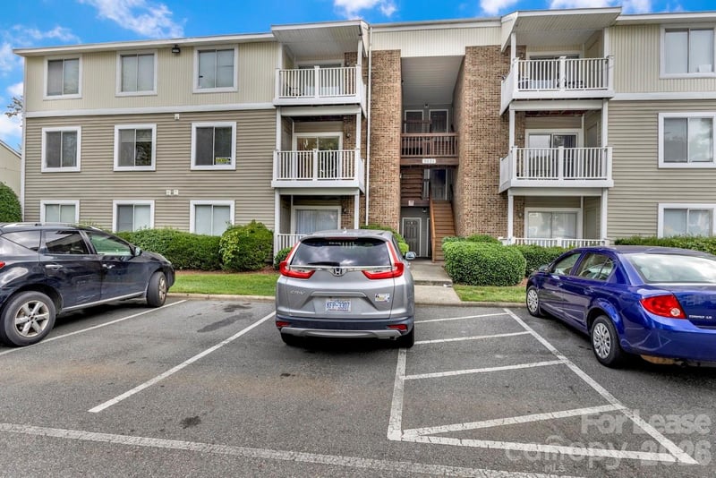 9531 University Terrace Drive E, Charlotte, NC - 4 beds, 2 baths, 1,166 sqft - $1,795