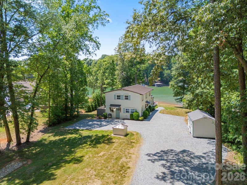 383 Sundown Road, Mooresville, NC - 3 beds, 3 baths, 2,478 sqft - $1,350,000