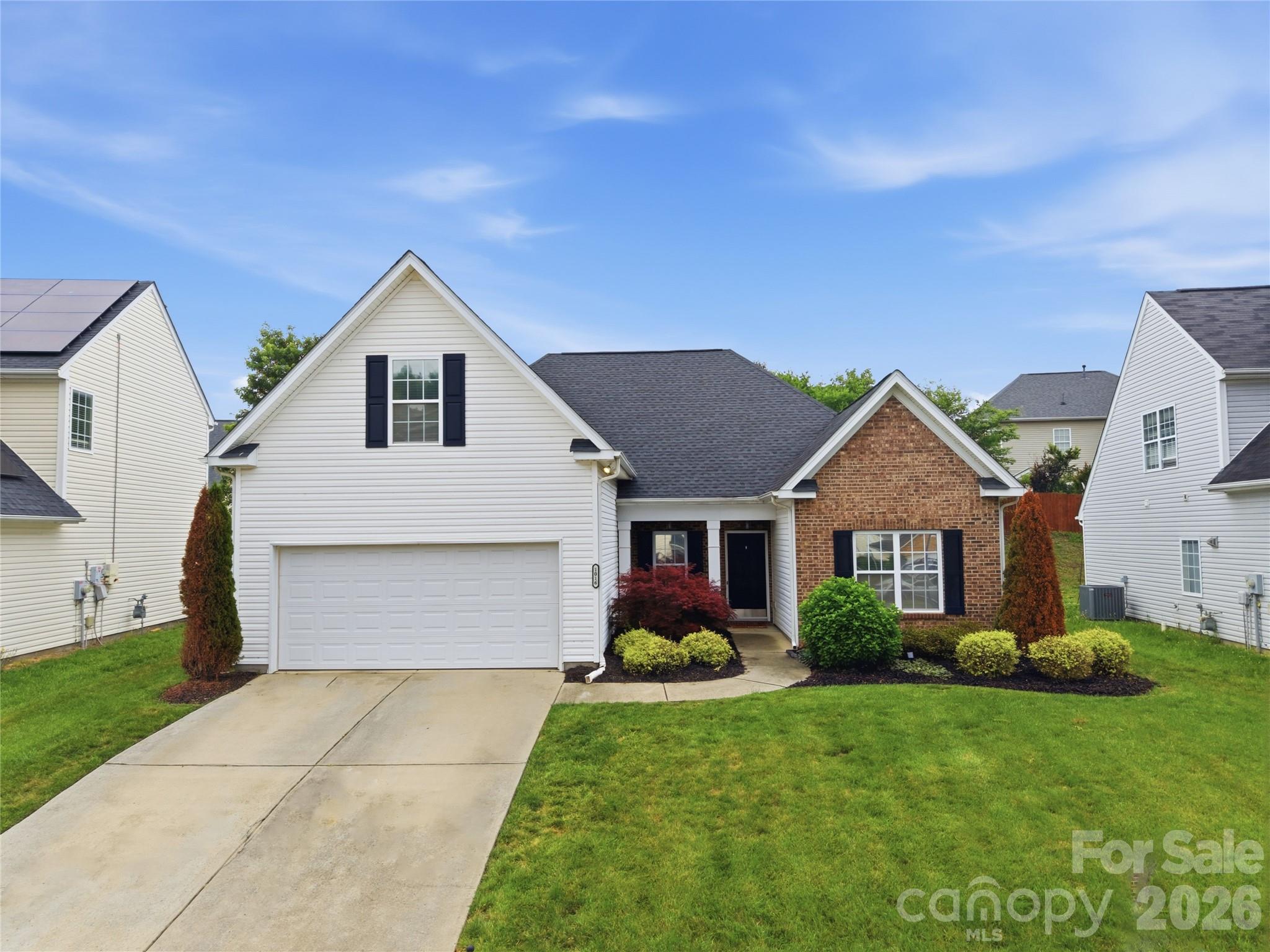 1016 Reigate, Charlotte, NC — property listing photo 1