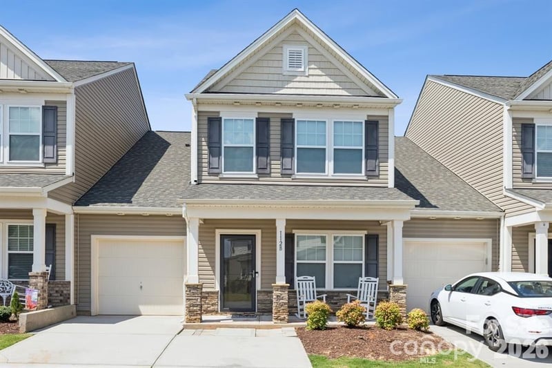 112 B Davenport Drive, Statesville, NC - 4 beds, 2.5 baths, 2,015 sqft - $315,500