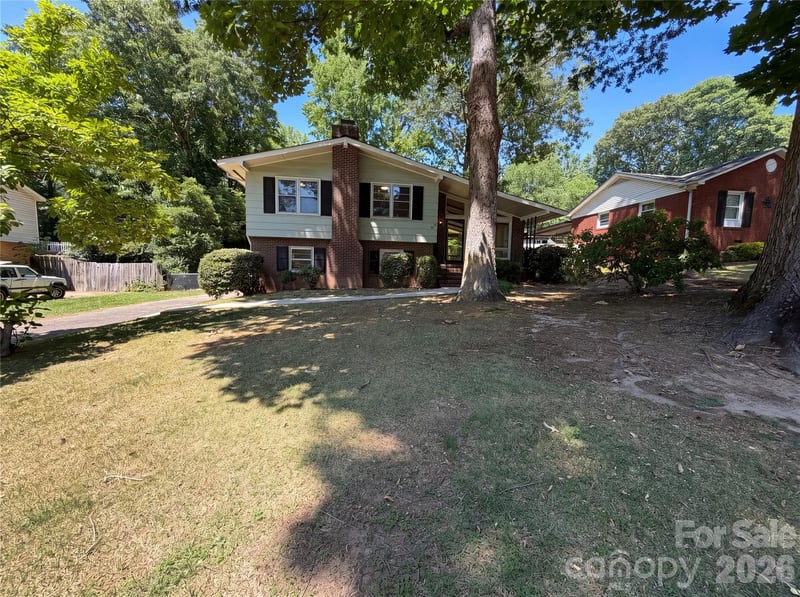 1438 Buckingham, Gastonia, NC - 3 beds, 2 baths, 1,645 sqft - $290,000