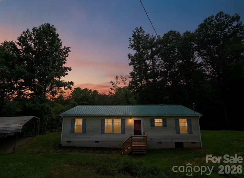 2094 Wilson Road, Asheville, NC - 3 beds, 2 baths, 1,056 sqft - $279,000