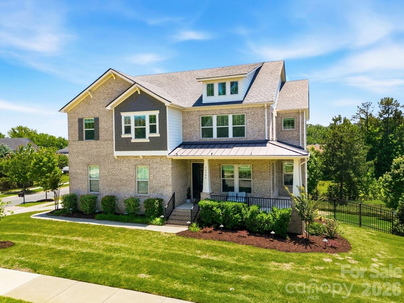 16306 Nicodemus Lane, Huntersville, NC - 6 beds, 5 baths, 5,602 sqft - $895,000