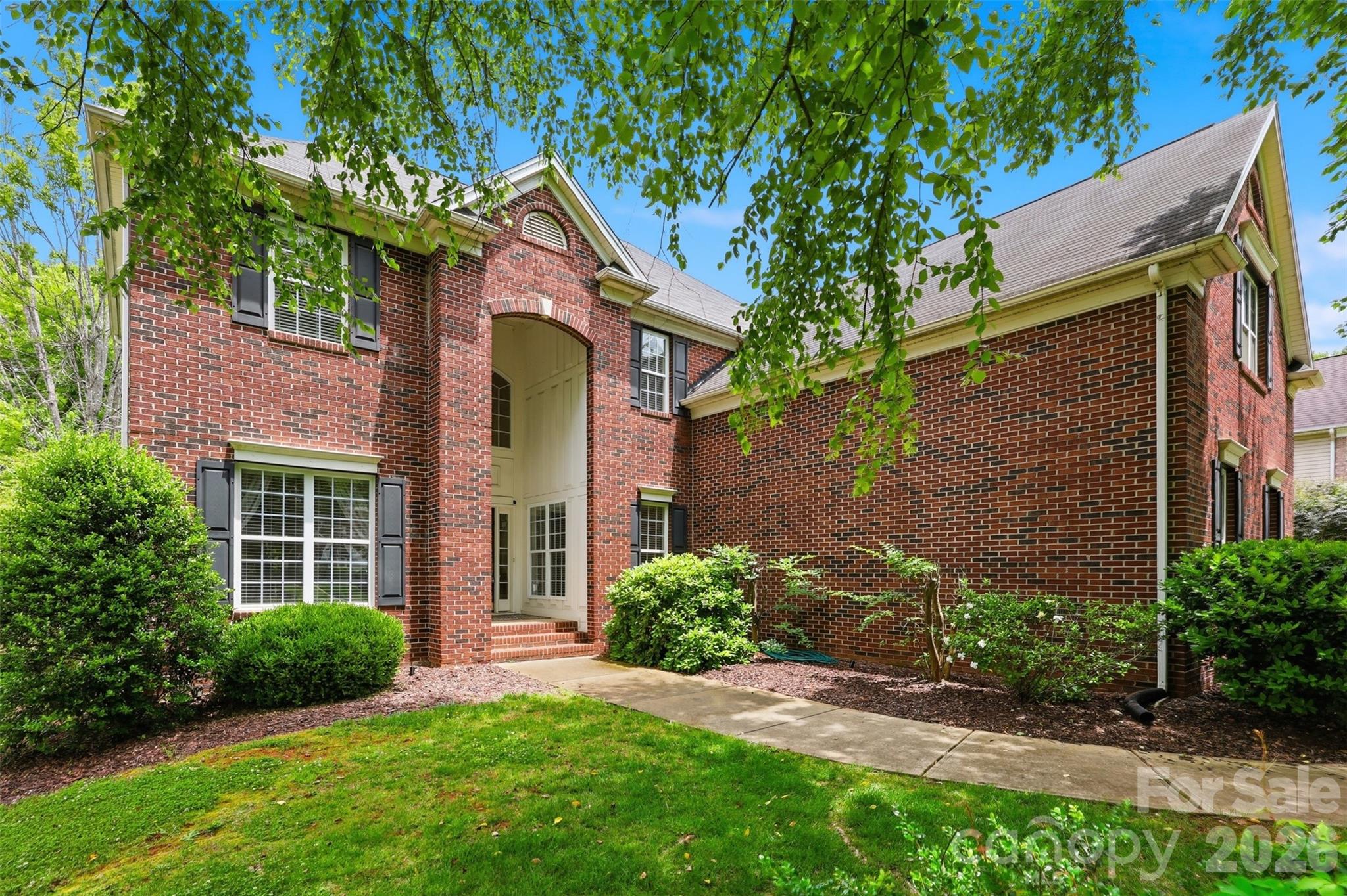 8526 Wren Creek Drive, Charlotte, NC. property listing photo