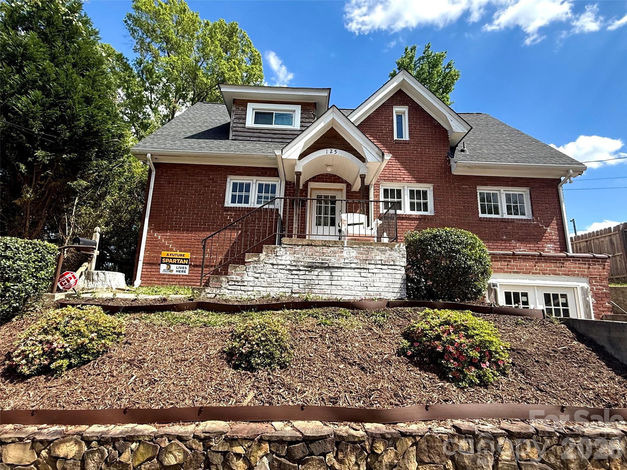 125 Caldwell, Salisbury, NC — property listing photo 1