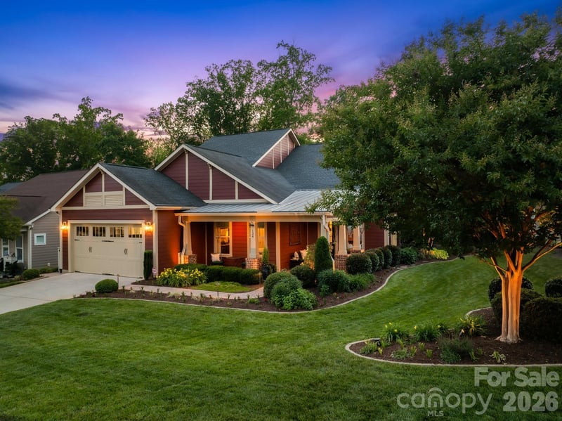 124 Chimney Rock Court, Denver, NC - 3 beds, 3.5 baths, 2,988 sqft - $960,000