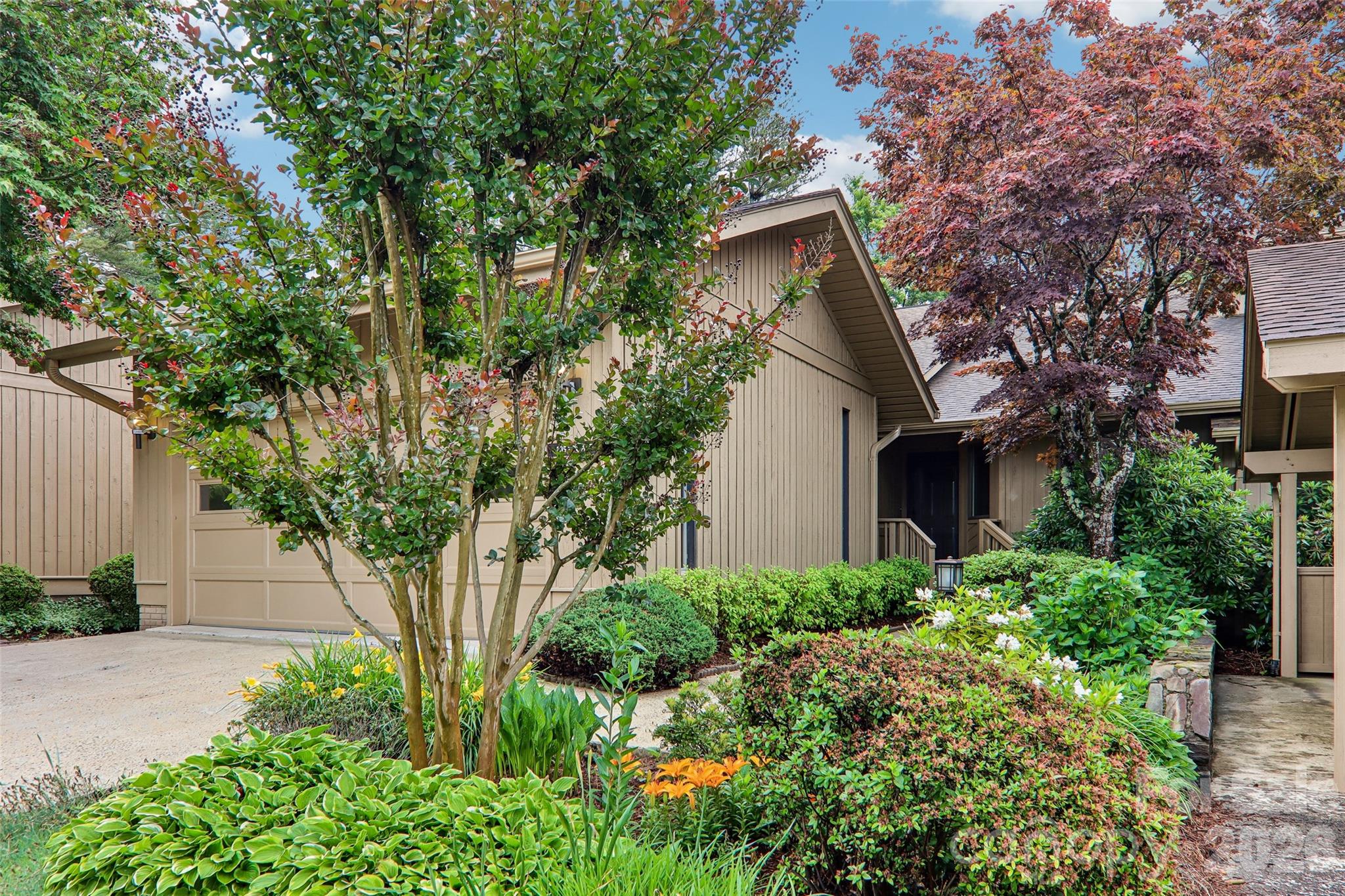 405 Wild Oak Lane, Hendersonville, NC. property listing photo
