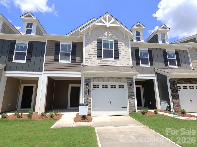 384 Hendley Drive, York, SC - 3 beds, 2.5 baths, 1,664 sqft - $249,999