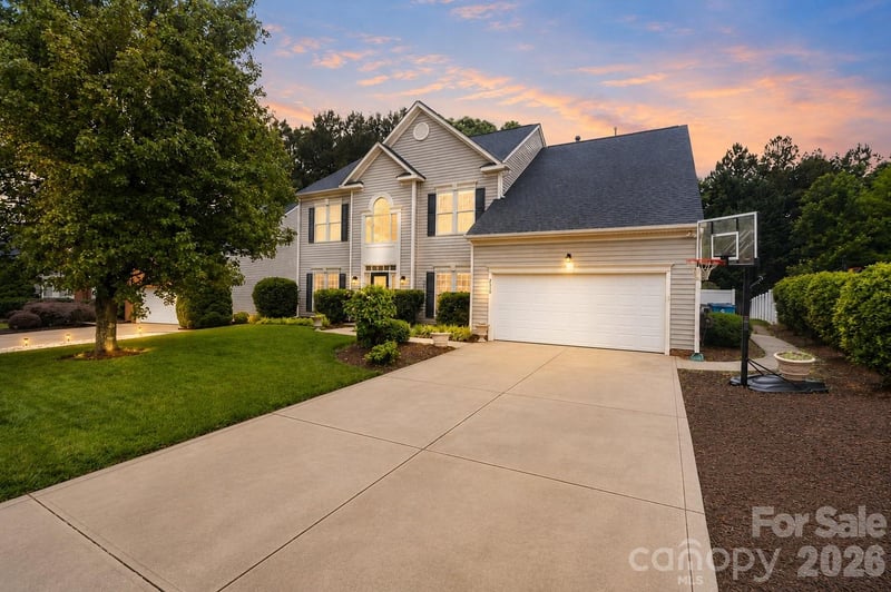 2435 Smith Cove Road, Denver, NC - 6 beds, 3.5 baths, 3,880 sqft - $659,900