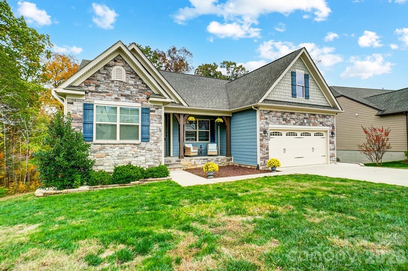 1150 Hearth, Concord, NC - 4 beds, 3 baths, 3,255 sqft - $590,000