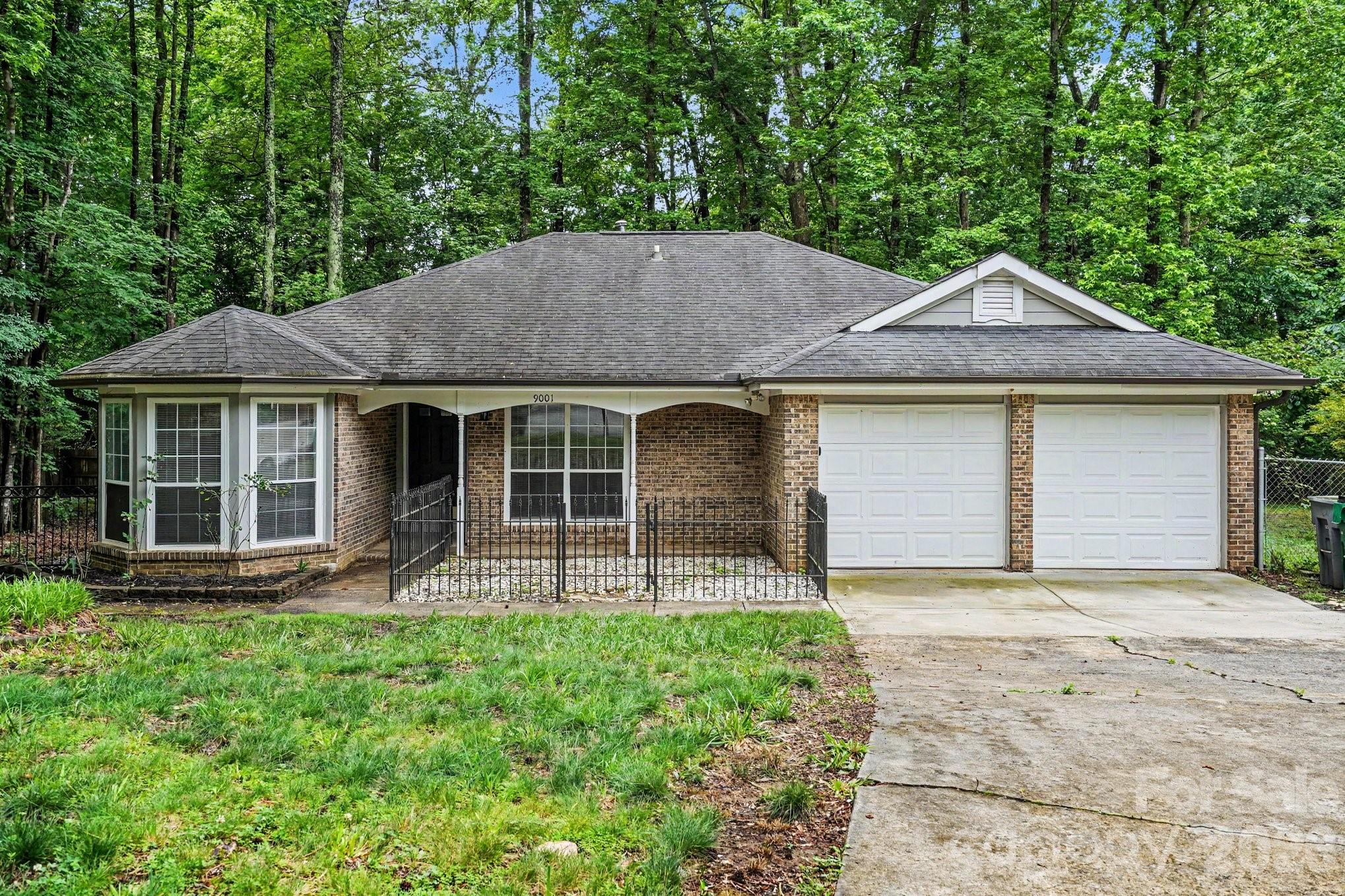 9001 Louvaine Drive, Charlotte, NC. property listing photo