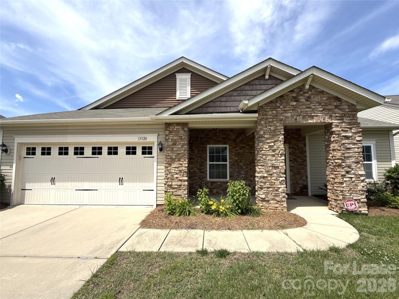 13320 Hunting Birds Lane, Charlotte, NC - 5 beds, 3 baths, 2,860 sqft - $2,795