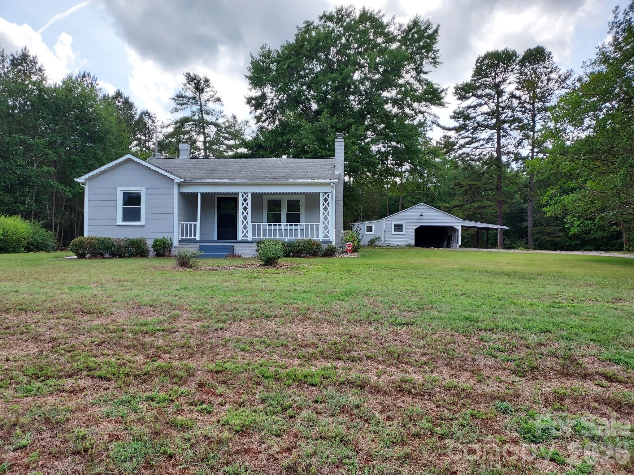 568 Pineville Road, Statesville, NC. property listing photo