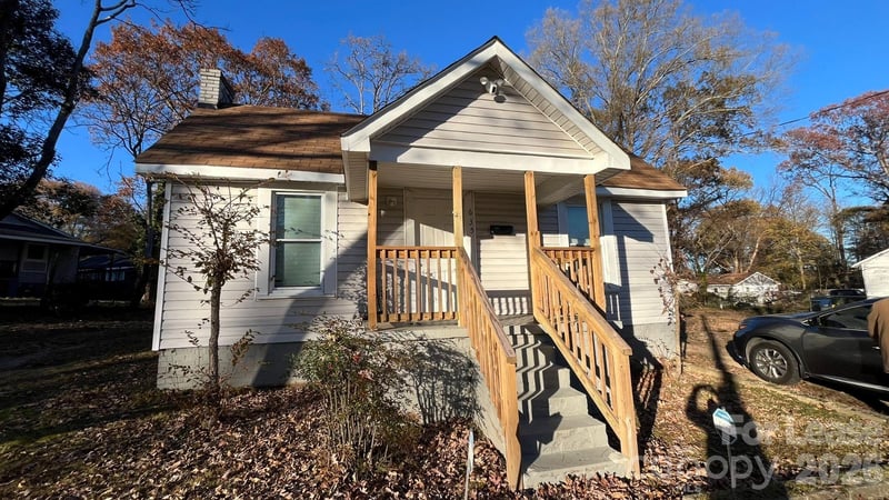 635 Smith Street, Kannapolis, NC - 2 beds, 1 bath - $1,250
