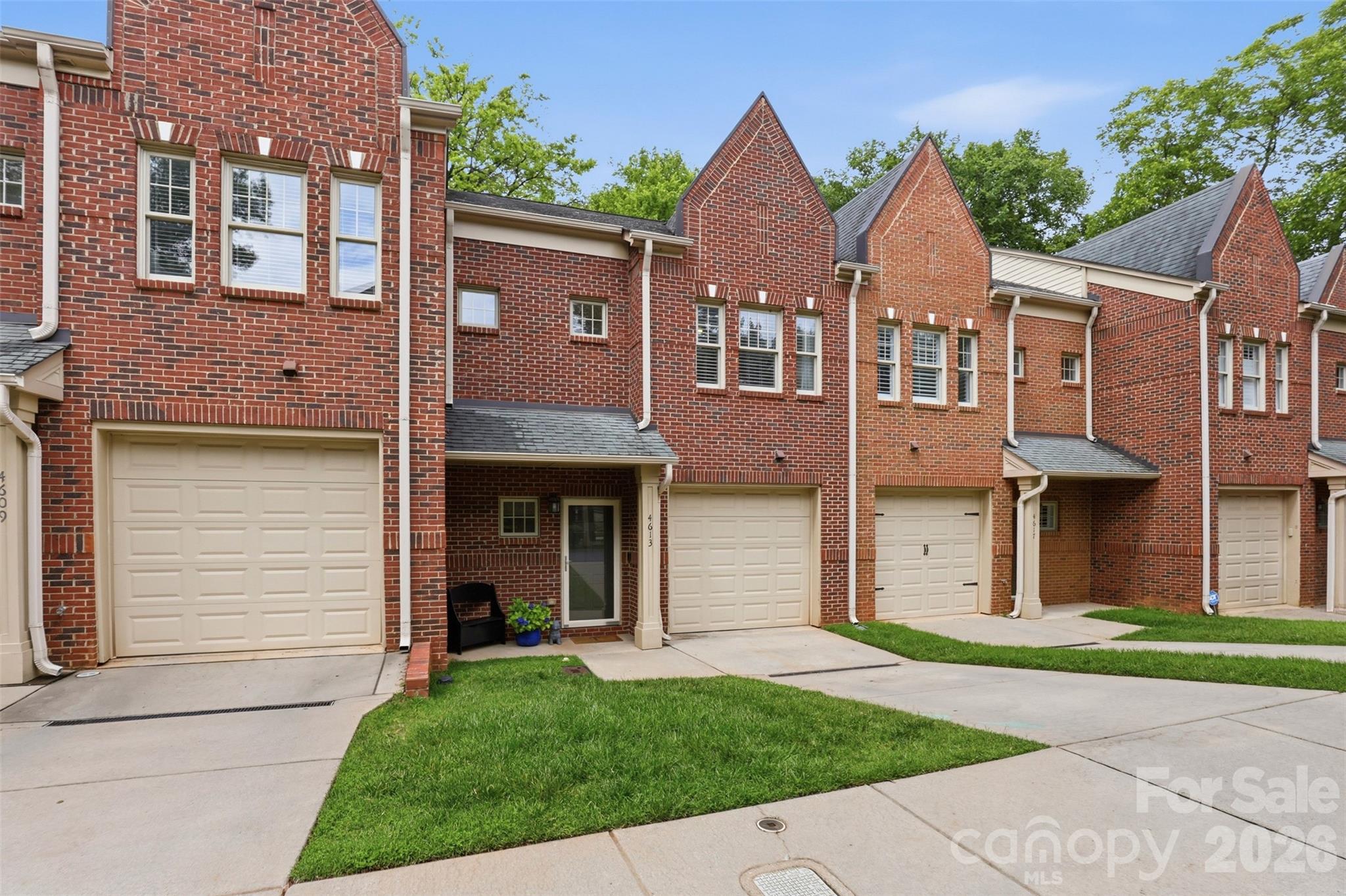 4613 Dabney Vigor Drive, Charlotte, NC. property listing photo