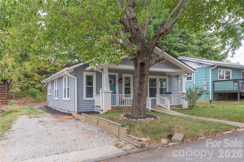 23 Jarrett Street, Asheville, NC - 2 beds, 1 bath, 1,066 sqft - $390,000
