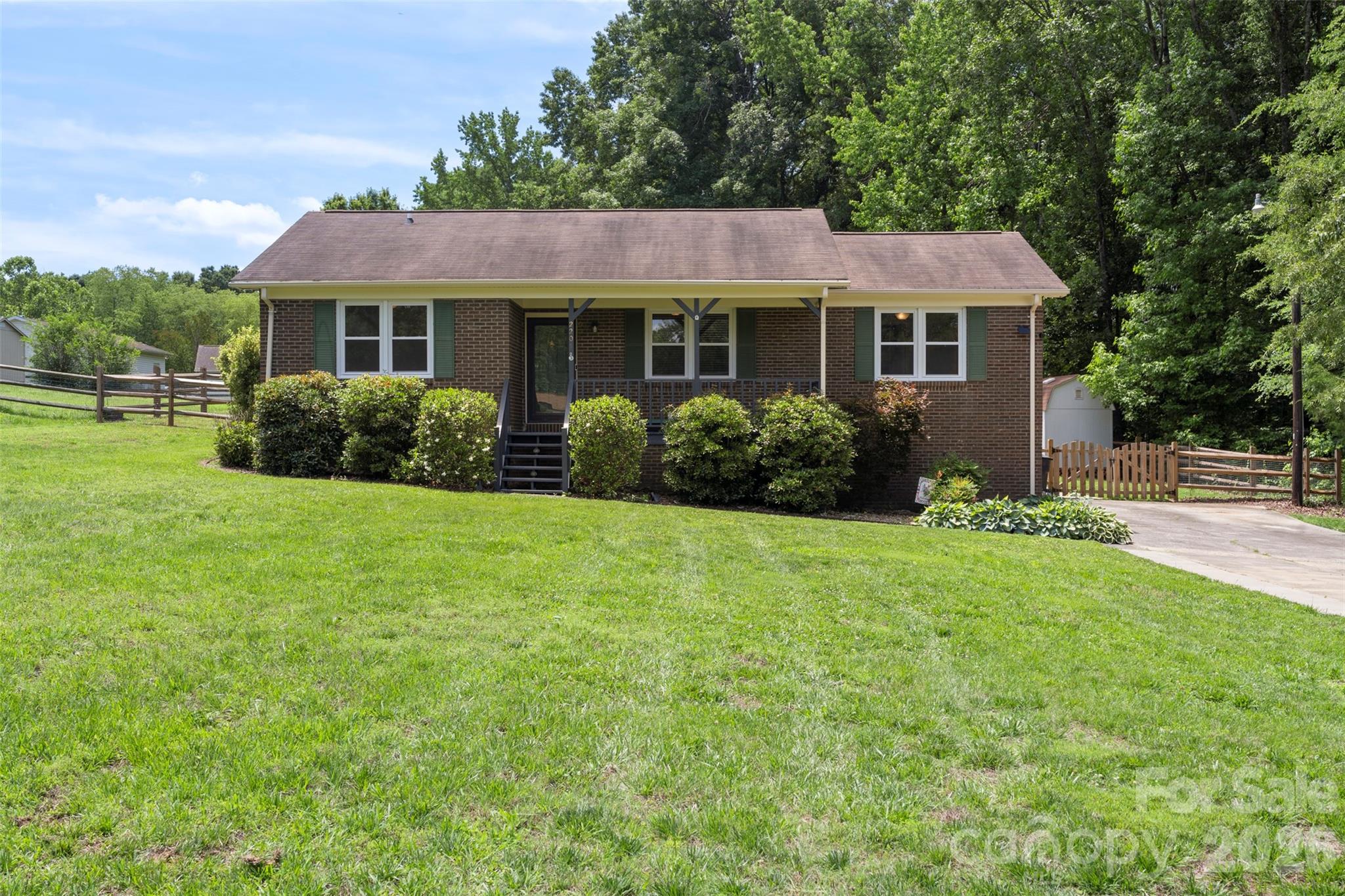 2201 Bow Brook, Matthews, NC — property listing photo 1