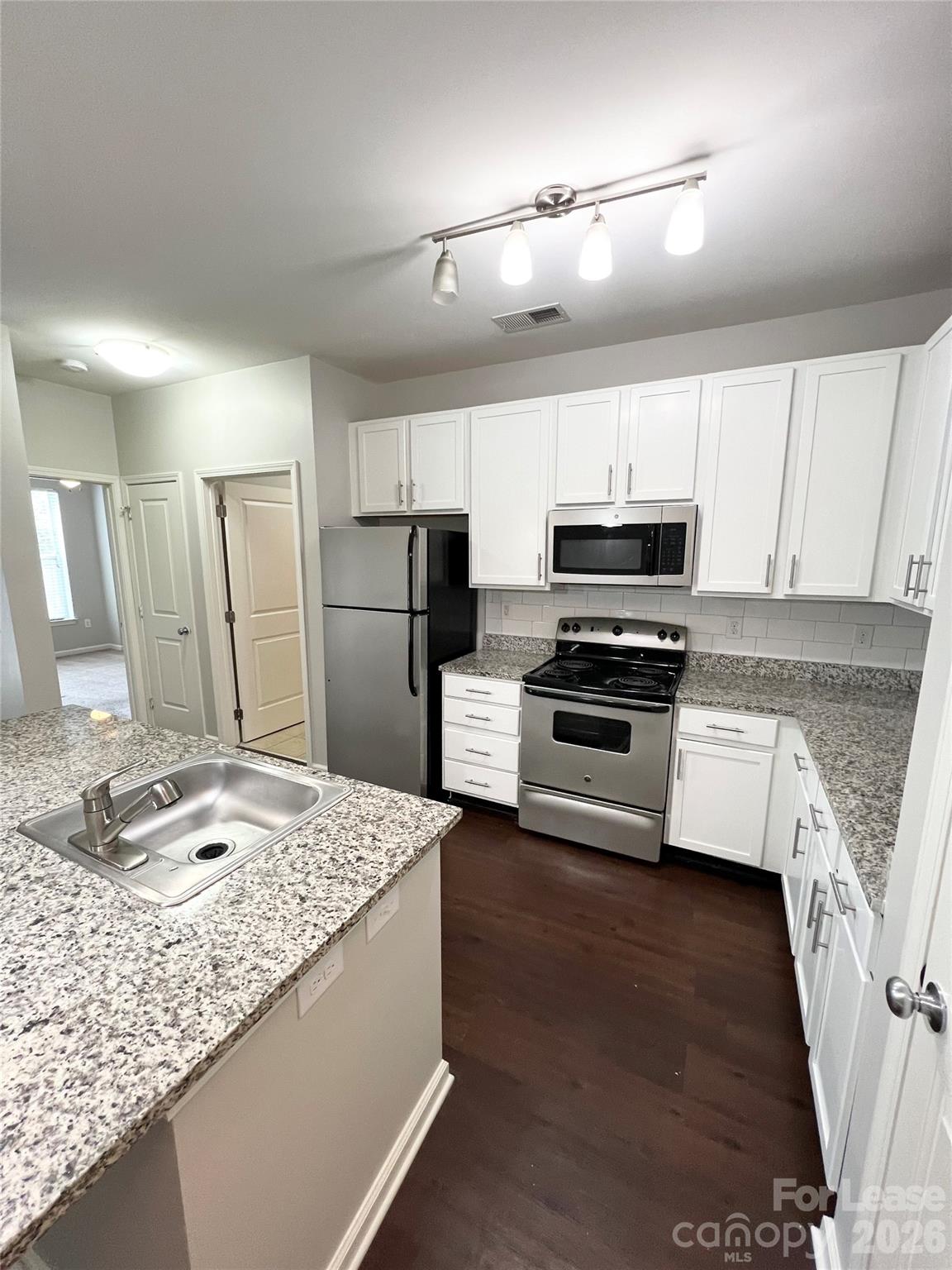 4310 Park Road Apt 404, Charlotte, NC. property listing photo