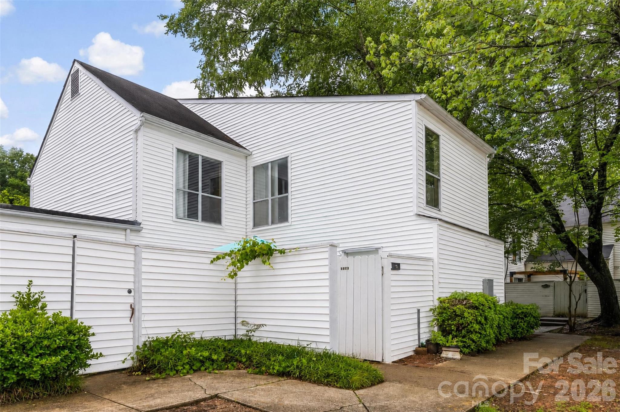7130 Stonington Lane, Charlotte, NC. property listing photo