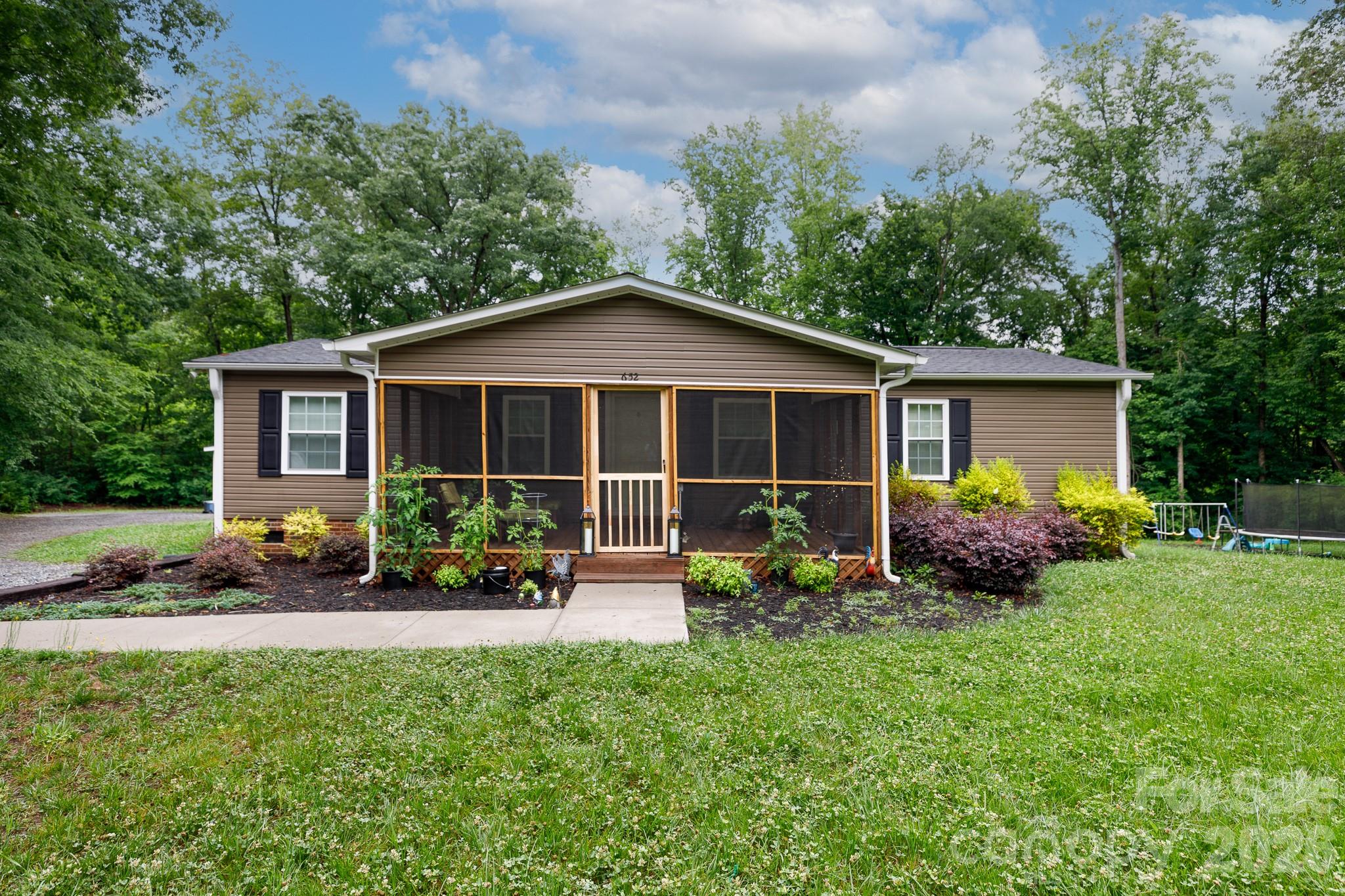 652 Sutton Spring Road, York, SC. property listing photo