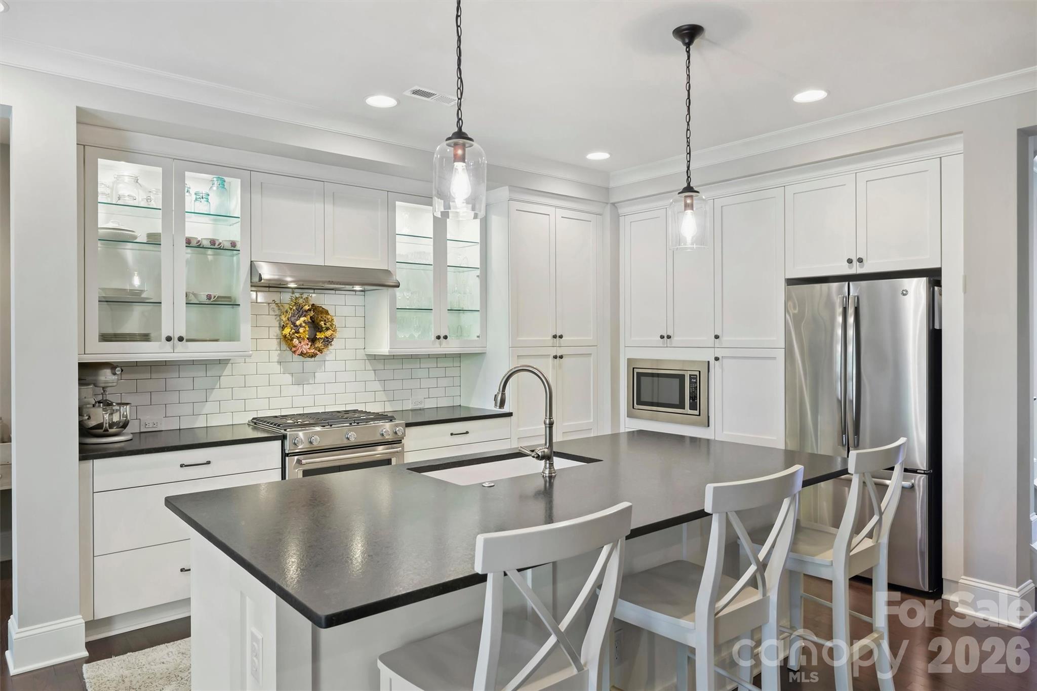 8440 Bassinger, Huntersville, NC — property listing photo 1