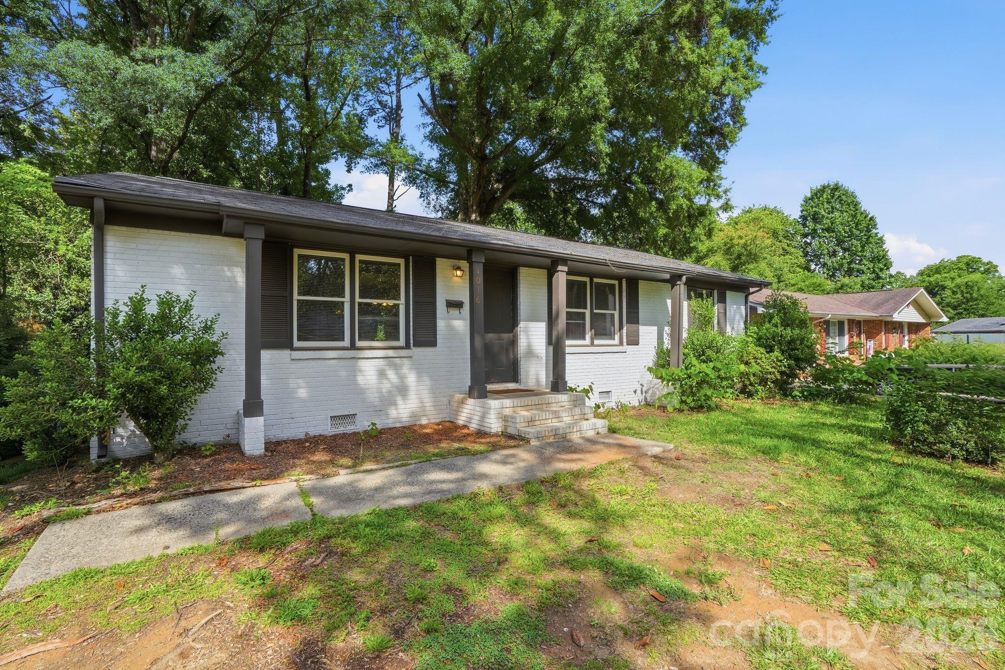1016 Pondella Drive, Charlotte, NC. property listing photo