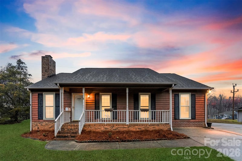 2524 Amity, Gastonia, NC - 3 beds, 2 baths, 1,420 sqft - $284,900