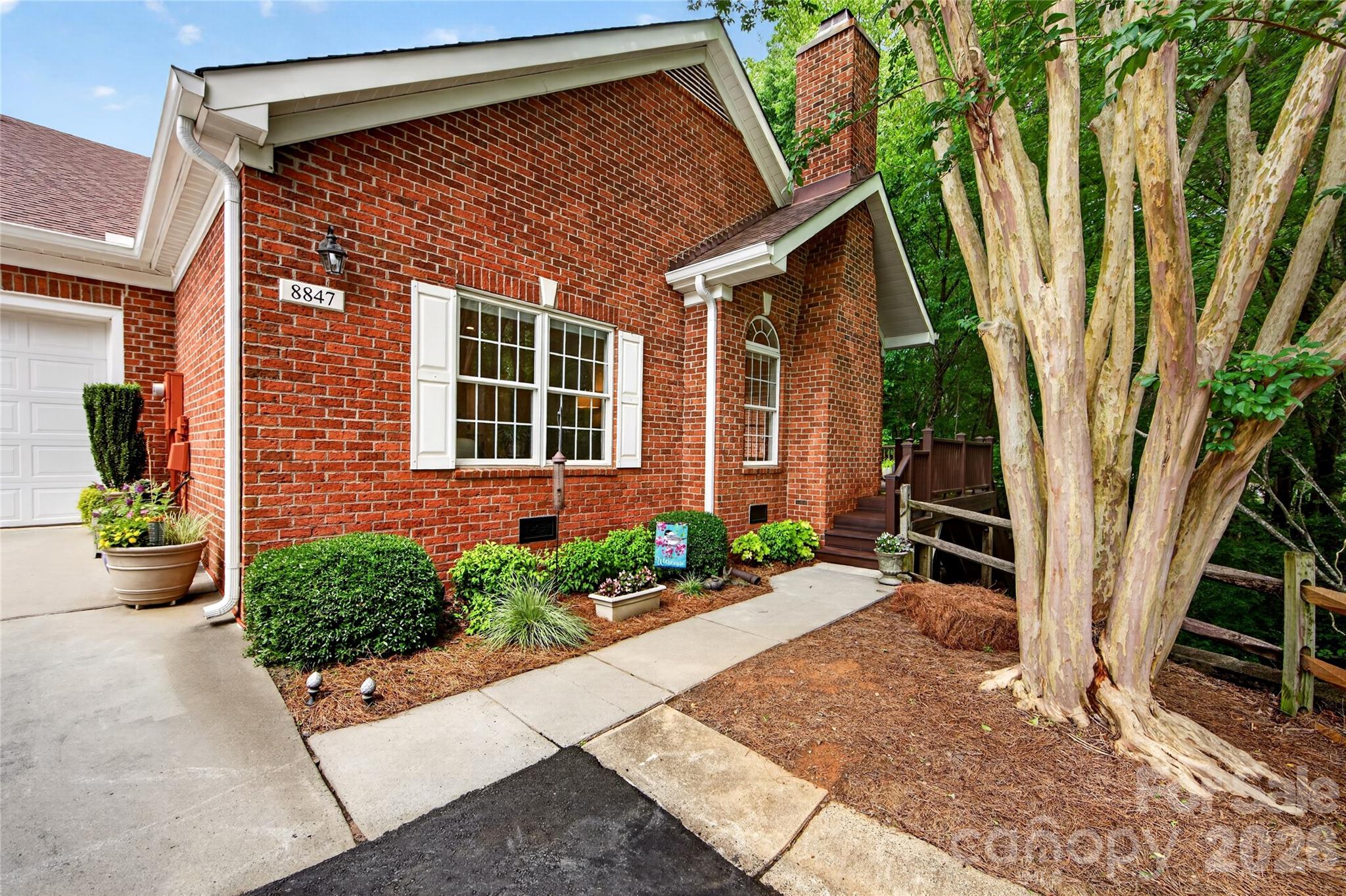 8847 Grand Oak, Charlotte, NC — property listing photo 1