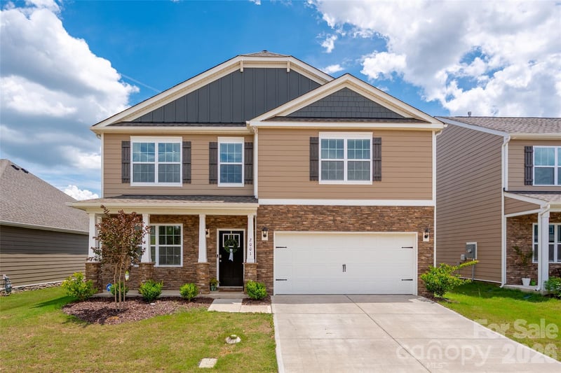 2001 Vanderlyn Street, Monroe, NC - 4 beds, 2.5 baths, 2,900 sqft - $409,900