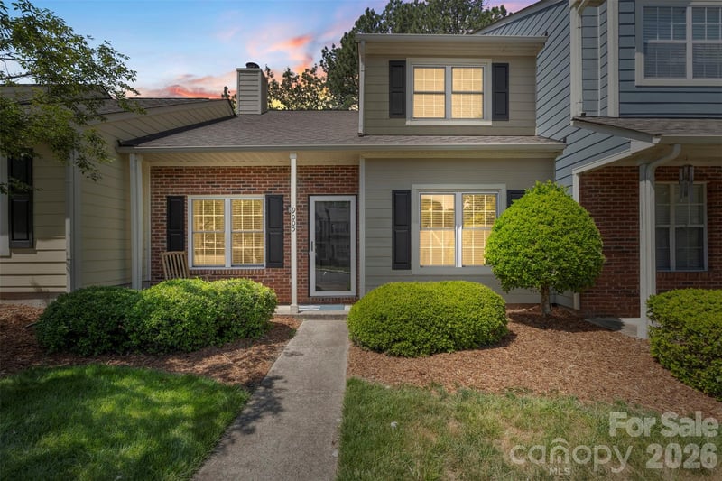 9005 Four Mile Creek Road, Charlotte, NC - 3 beds, 2 baths, 1,410 sqft - $295,000