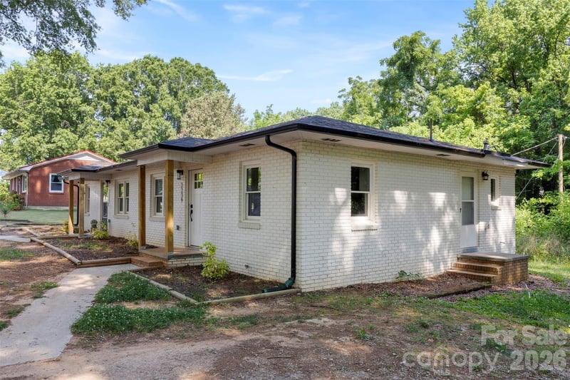 2237-2239 Catawba Heights Road, Lincolnton, NC - 2 beds, 1,442 sqft - $355,000
