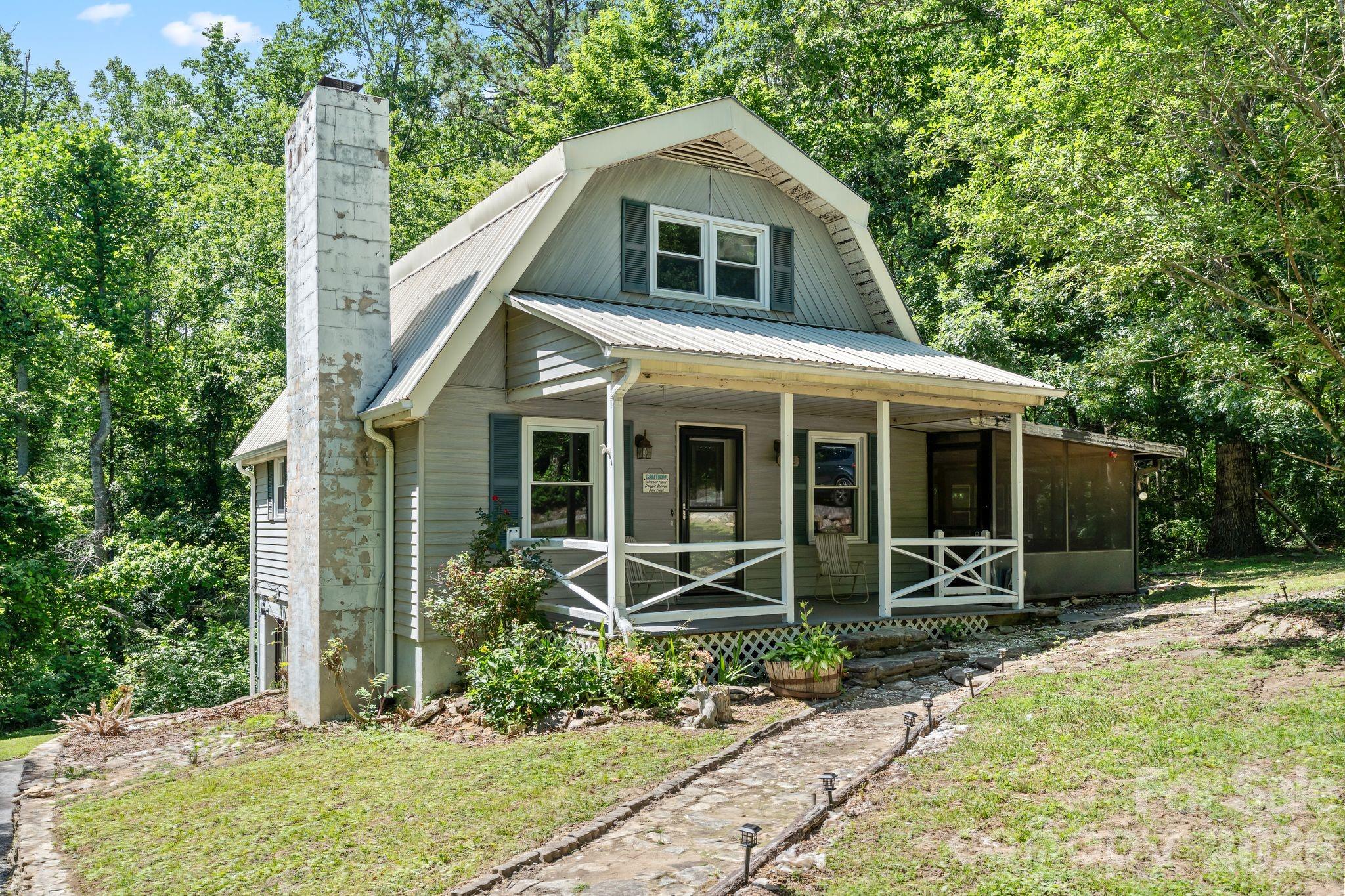 177 E Poplar Drive, Hendersonville, NC. property listing photo