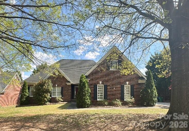 172 Eaglecrest, Matthews, NC — property listing photo 1