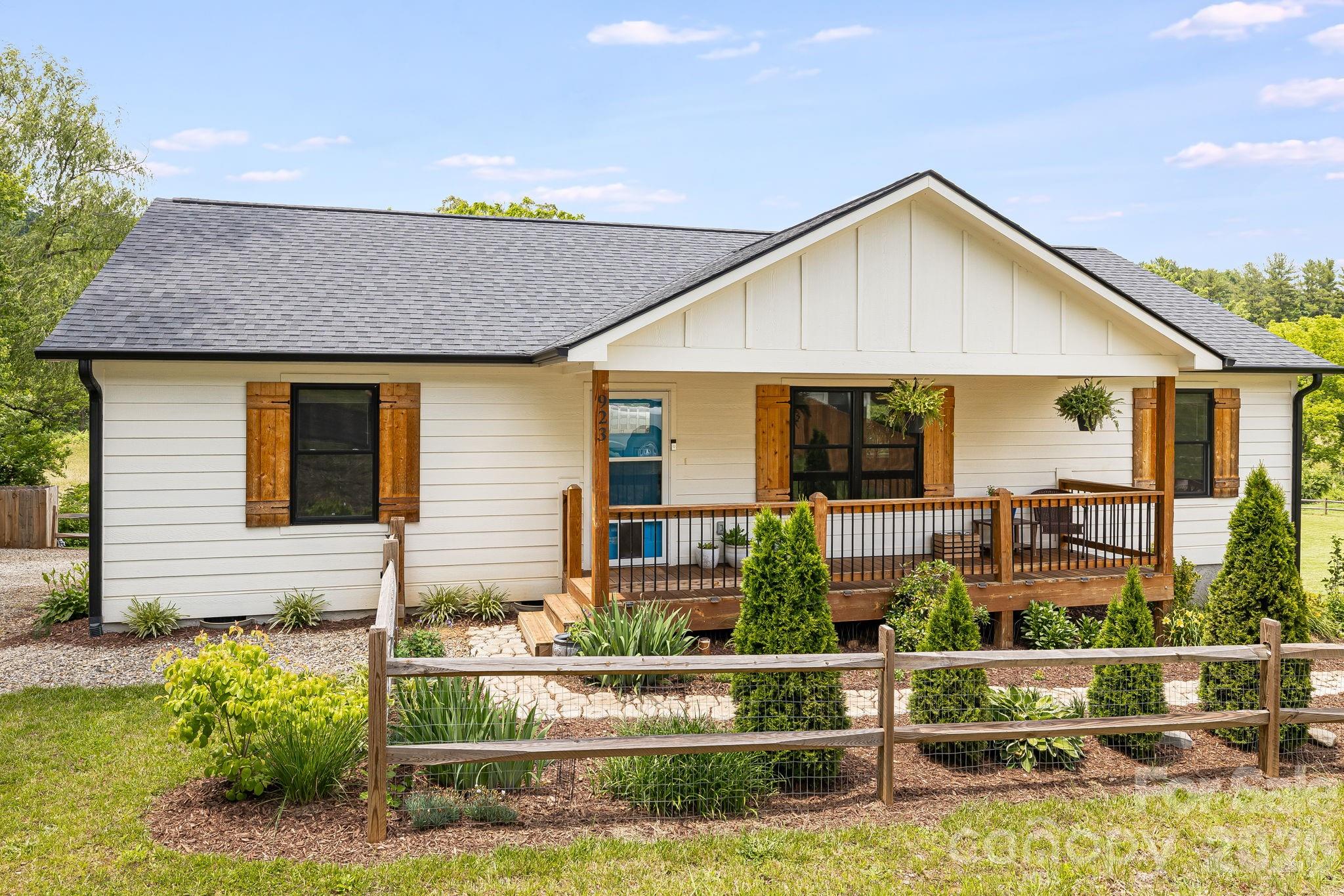 923 Newfound Road, Leicester, NC. property listing photo