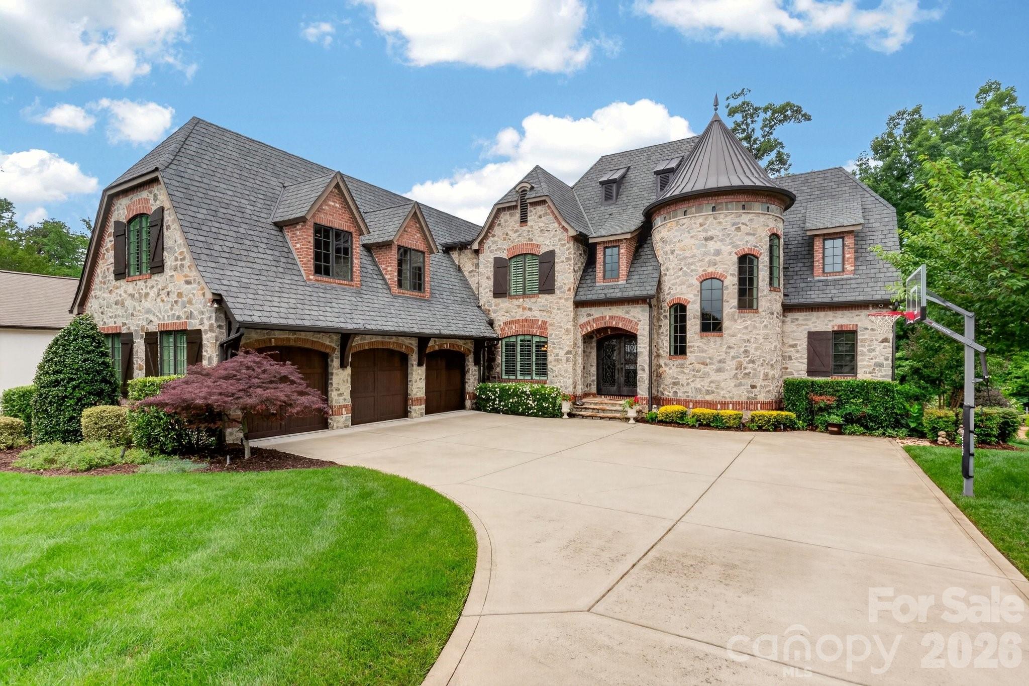 444 Bay Harbour Road, Mooresville, NC. property listing photo