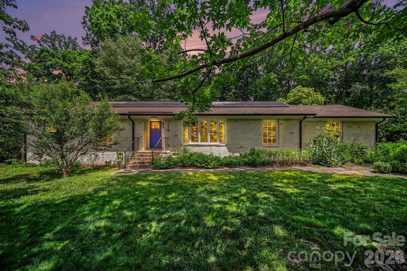 118 Lutomma Circle, Charlotte, NC - 3 beds, 2 baths, 1,866 sqft - $875,000