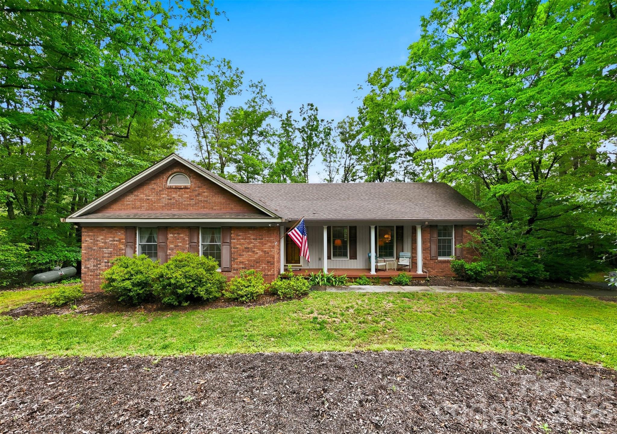 104 Laurelwood Drive, Morganton, NC. property listing photo
