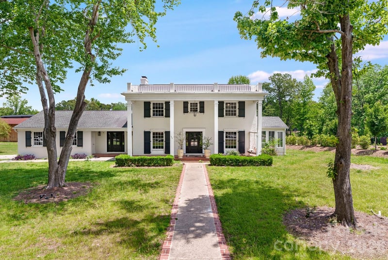 408 N Providence Street, Waxhaw, NC - 4 beds, 3.5 baths, 2,711 sqft - $870,000