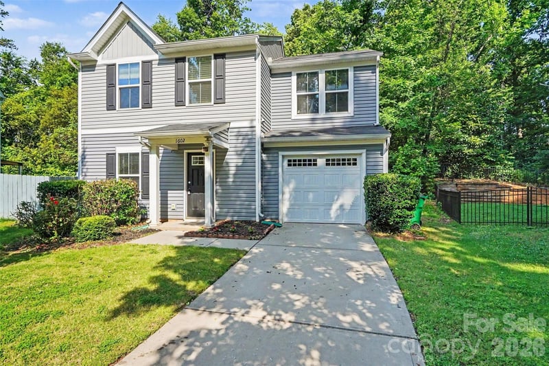 1602 Joseph Hewes Court, Charlotte, NC - 3 beds, 1.5 baths, 1,327 sqft - $314,000