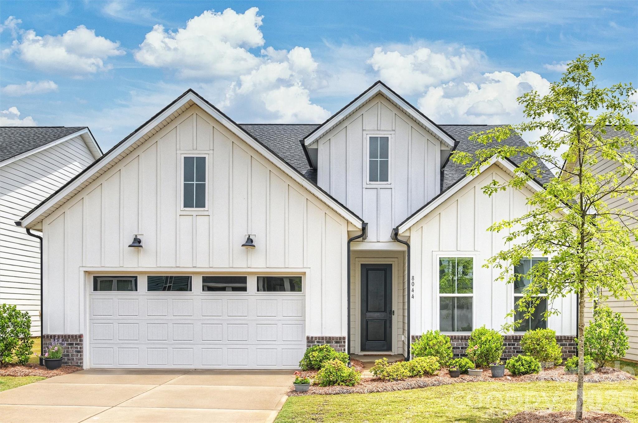 8044 Brookbank Drive, Charlotte, NC. property listing photo